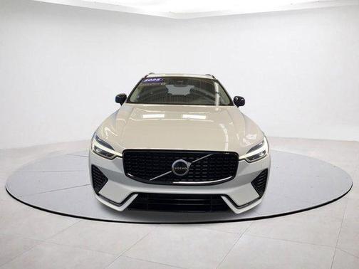2025 Volvo XC60 B5 Core