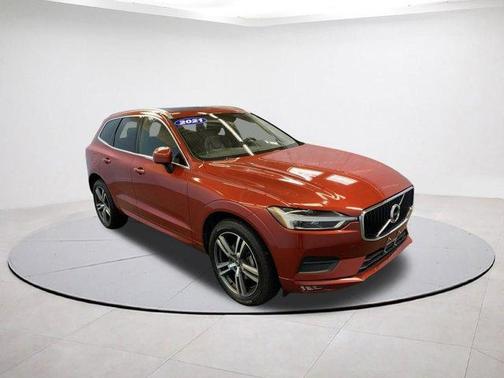 2021 Volvo XC60 T5 Momentum