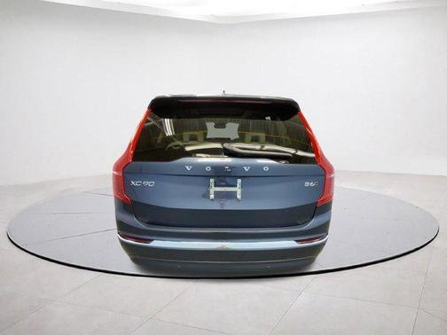 2023 Volvo XC90 B6 Plus 7-Seater