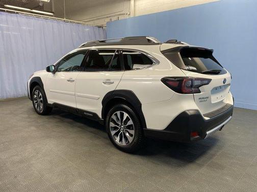 2023 Subaru Outback Touring XT