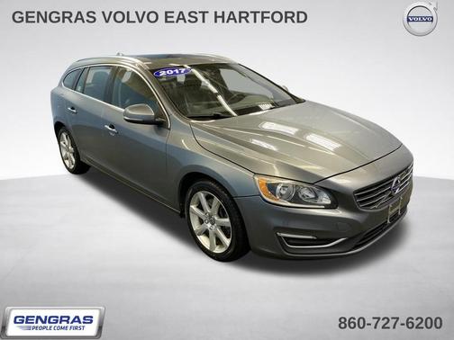 Osmium Gray Metallic 2017 Volvo V60 T5 Premier
