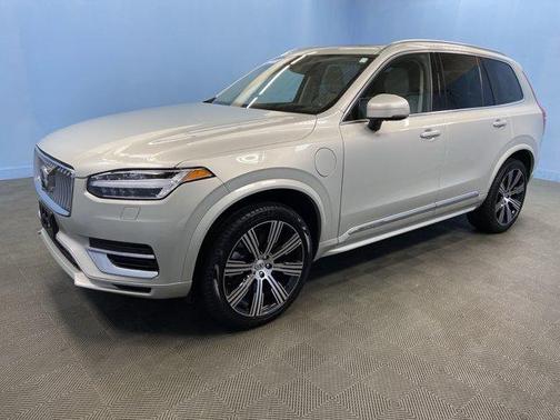 2022 Volvo XC90 Recharge Plug-In Hybrid T8 Inscription Extended Range 7P