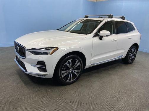 2022 Volvo XC60 B5 Inscription