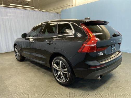 2019 Volvo XC60 T5 Momentum