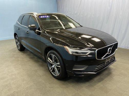 2019 Volvo XC60 T5 Momentum