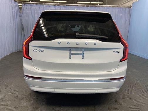 2025 Volvo XC90 Plug-In Hybrid T8 Ultra 7-Seater
