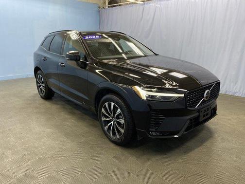 2025 Volvo XC60 B5 Core