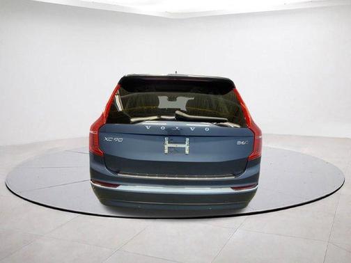 2024 Volvo XC90 B6 Ultimate Bright Theme 7-Seater