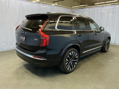 2025 Volvo XC90 PLUS