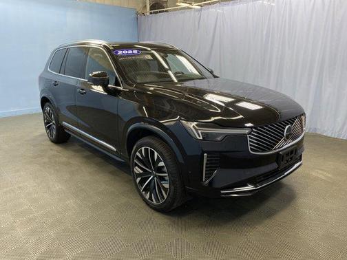 2025 Volvo XC90 PLUS