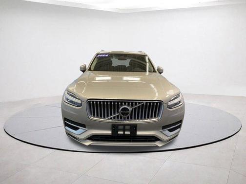 2024 Volvo XC90 Recharge Plug-In Hybrid T8 Plus Bright Theme 7-Seater