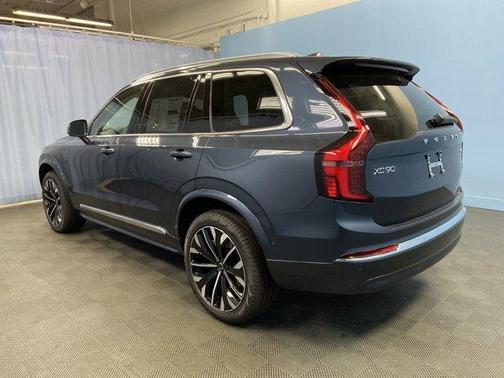 2025 Volvo XC90 Plug-In Hybrid T8 Ultra 7-Seater