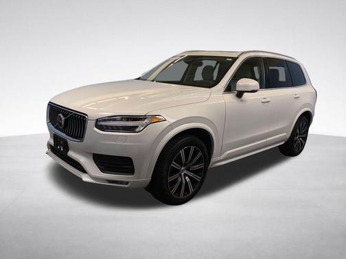 Crystal White 2023 Volvo XC90 B5 Core