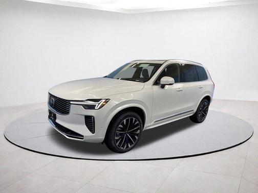 2026 Volvo XC90 B6 Plus 7-Seater