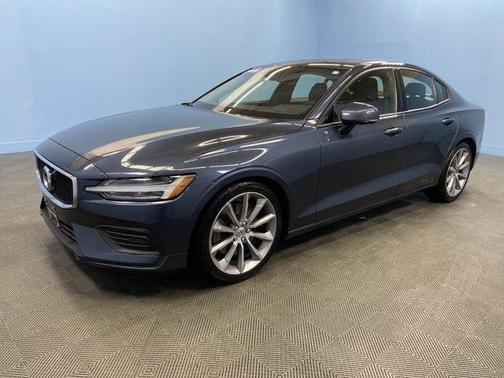 2019 Volvo S60 T6 Momentum