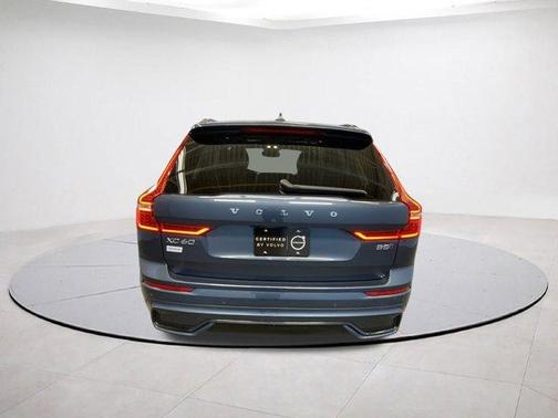 2025 Volvo XC60 B5 Plus
