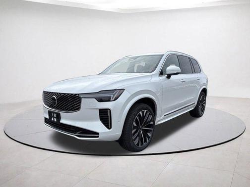 2026 Volvo XC90 B6 Plus 6-Seater