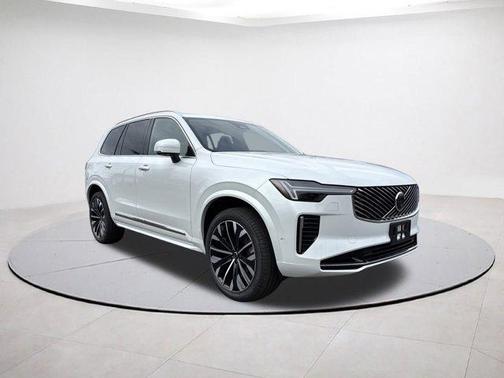 2026 Volvo XC90 B6 Plus 6-Seater