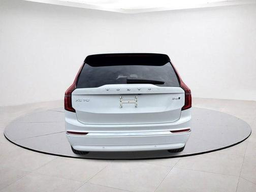 2026 Volvo XC90 B6 Plus 6-Seater
