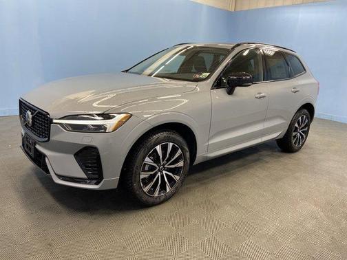 2025 Volvo XC60 B5 Core