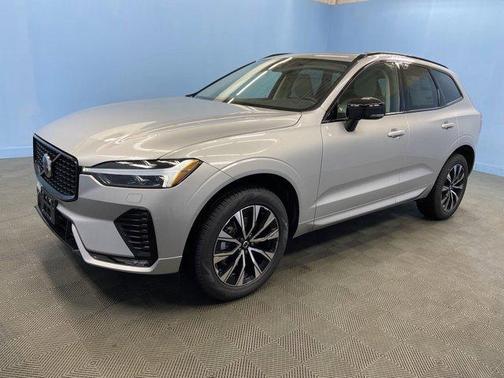 2025 Volvo XC60 B5 Core