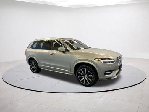 2024 Volvo XC90 B5 Core Bright Theme