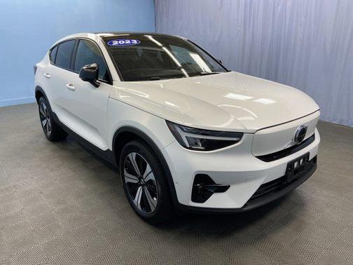 2023 Volvo C40 Recharge Pure Electric Twin Plus