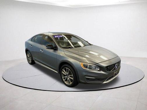 2018 Volvo S60 Cross Country T5
