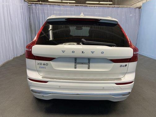 2022 Volvo XC60 B6 Inscription