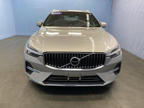 2022 Volvo XC60 Recharge Plug-In Hybrid INSCRIPTION