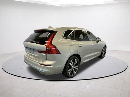 2022 Volvo XC60 Recharge Plug-In Hybrid INSCRIPTION