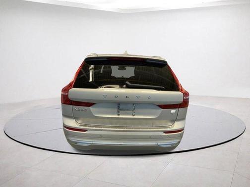 2022 Volvo XC60 Recharge Plug-In Hybrid INSCRIPTION