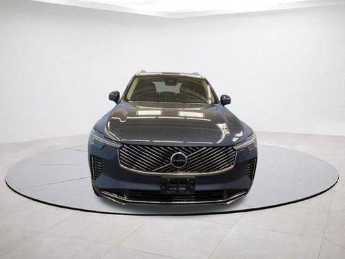 2026 Volvo XC90 B5 Core