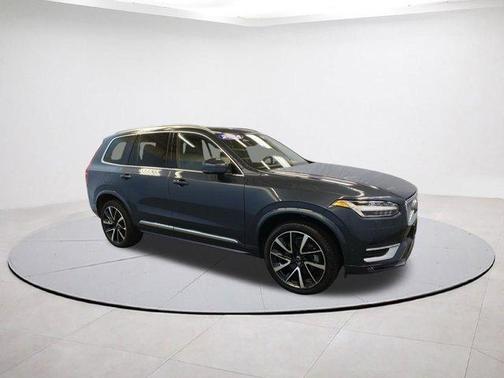 2024 Volvo XC90 B5 Plus Bright Theme