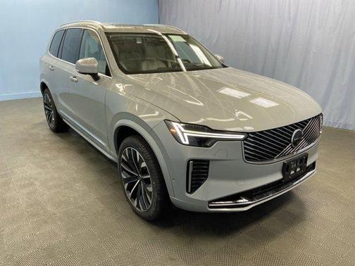 2025 Volvo XC90 Plug-In Hybrid T8 Ultra 7-Seater