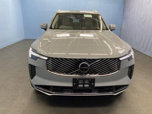 2025 Volvo XC90 Plug-In Hybrid T8 Ultra 7-Seater
