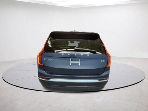 2026 Volvo XC90 B5 Plus 7-Seater