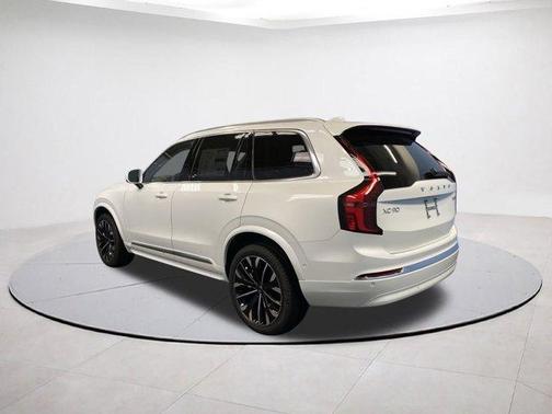 2026 Volvo XC90 B6 Ultra 7-Seater