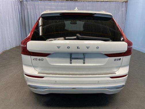 2022 Volvo XC60 B5 Inscription