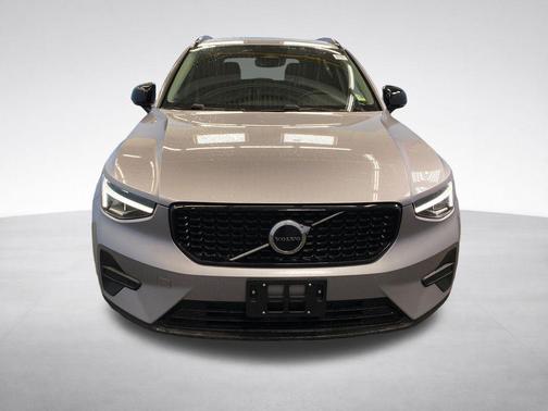 Aurora Blue 2026 Volvo XC40 B5 Core