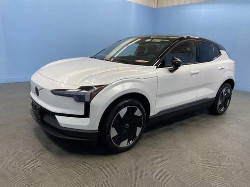 2025 Volvo EX30 Twin Motor Plus