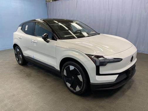 2025 Volvo EX30 Twin Motor Plus