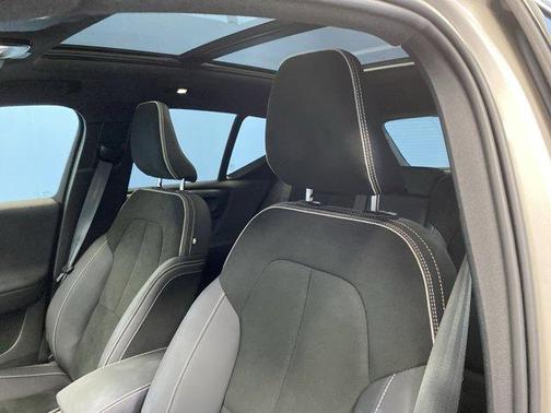 2023 Volvo XC40 Recharge Pure Electric Twin Ultimate