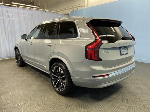2025 Volvo XC90 Plug-In Hybrid T8 Ultra 7-Seater