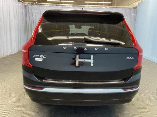 2023 Volvo XC90 B6 Ultimate 7-Seater