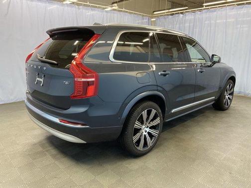 2022 Volvo XC90 T6 Inscription 7 Passenger