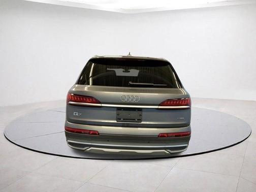 2021 Audi Q7 55 Premium Plus