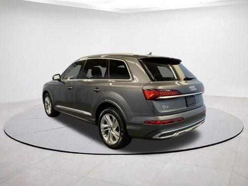 2021 Audi Q7 55 Premium Plus