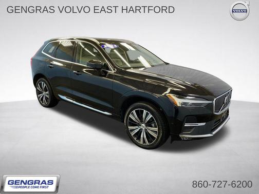 Onyx Black Metallic 2023 Volvo XC60 B5 Plus Bright Theme