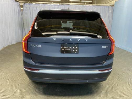 2025 Volvo XC90 PLUS